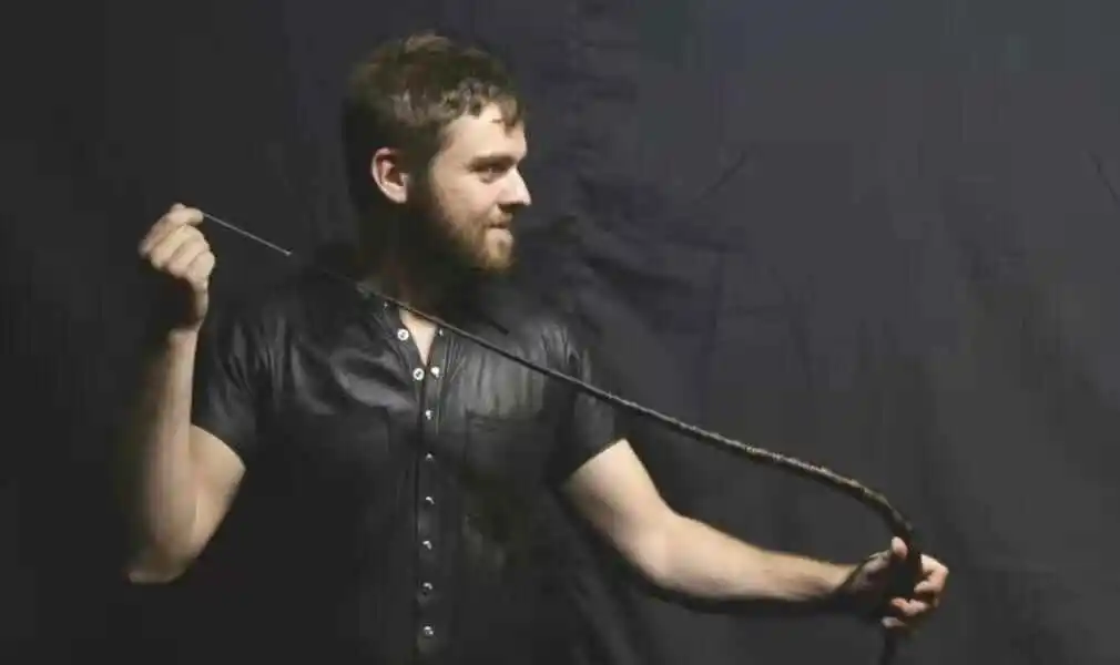 西檬之家-女王在字母圈的角色与权力交换指南
